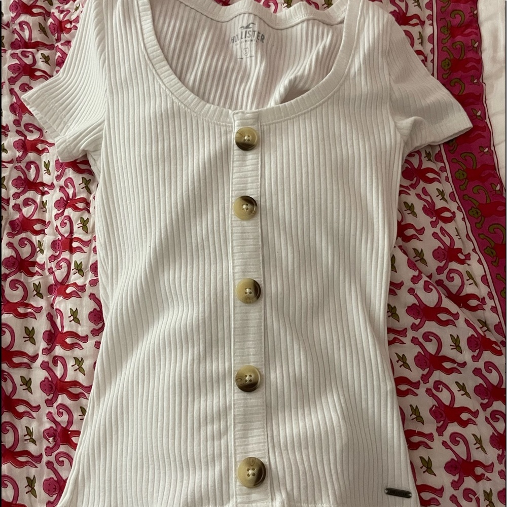 hollister white button shirt
